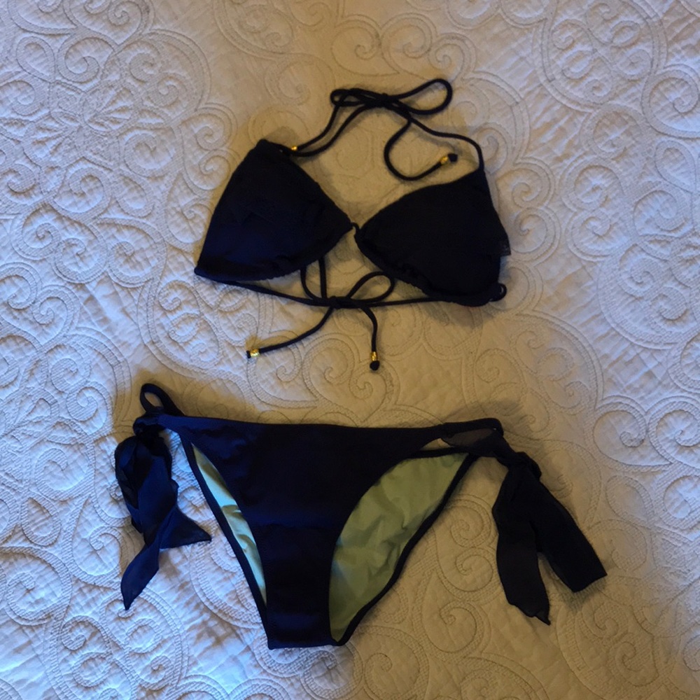 Victoria’s Secret bikini